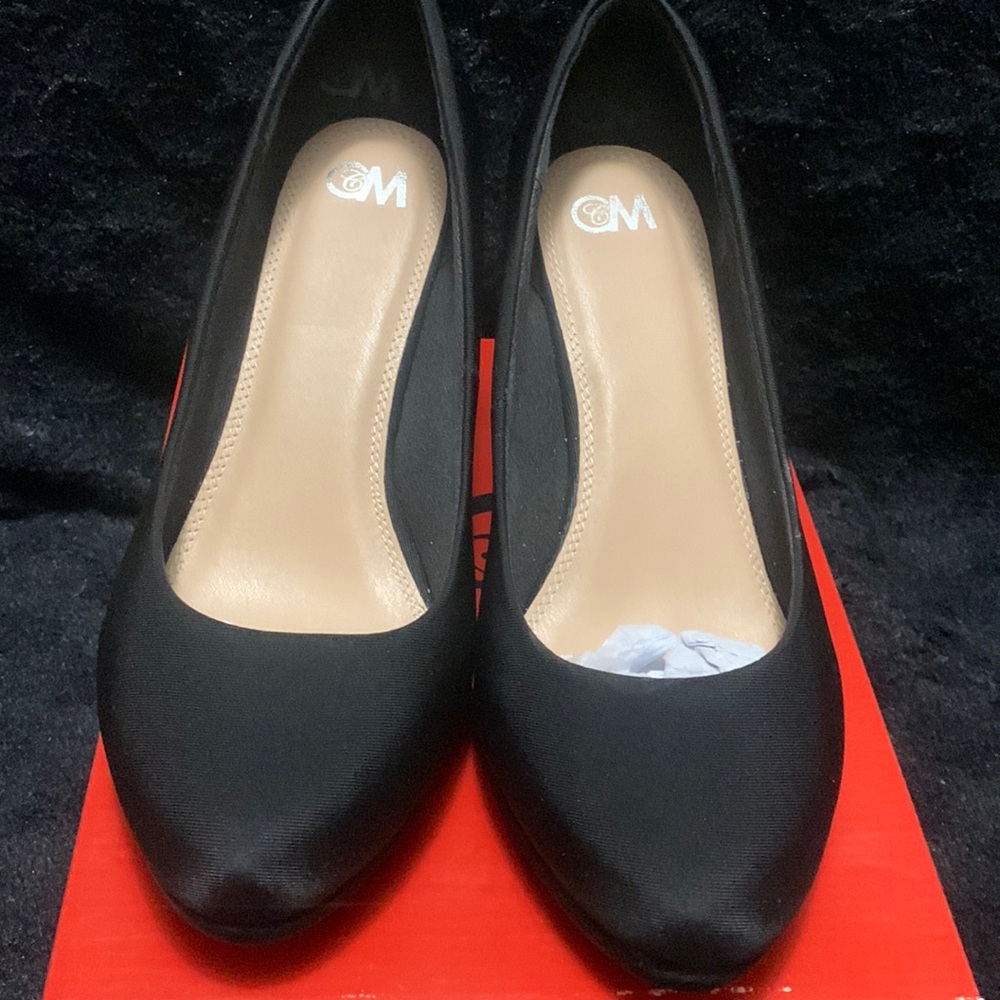 Women Black heels.